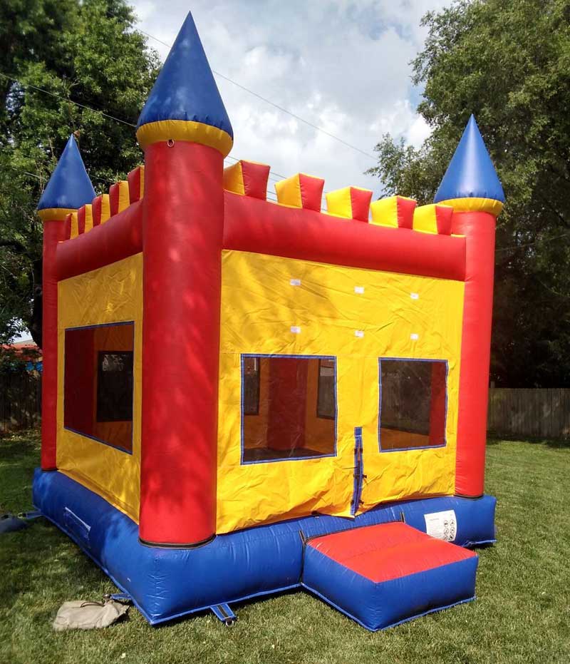 BOUNCE HOUSE