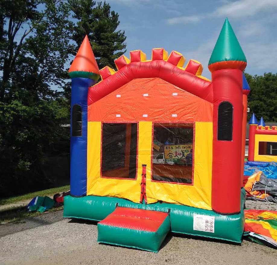 BOUNCE HOUSE